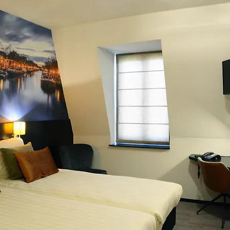 Boutique Hotel De Statie 3* ואלקנסווארד
