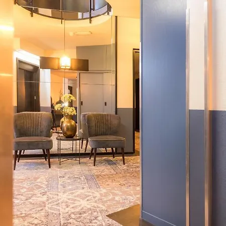 Boutique Hotel De Statie ואלקנסווארד