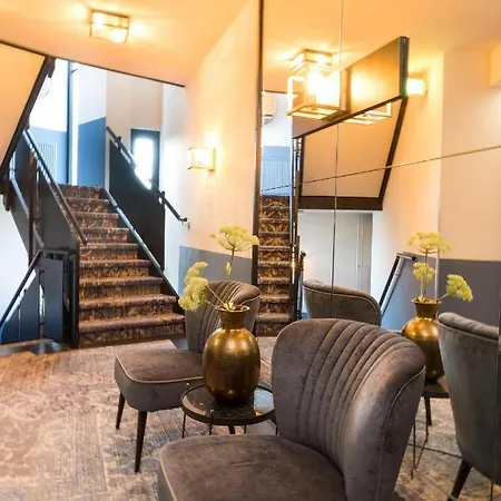 Boutique Hotel De Statie מלון