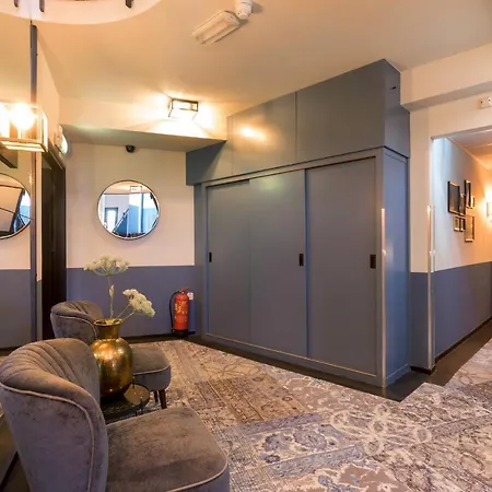 מלון Boutique Hotel De Statie ואלקנסווארד