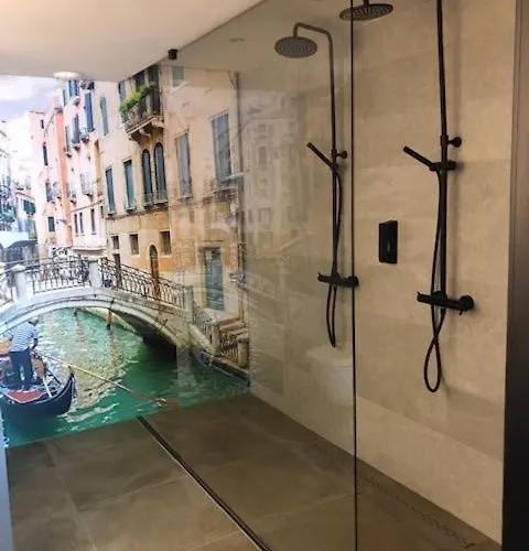 Boutique Hotel De Statie Otel