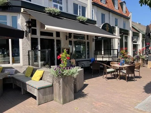 Boutique Hotel De Statie 3*