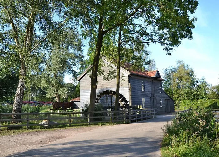 Boutique Hotel De Statie Otel 3*