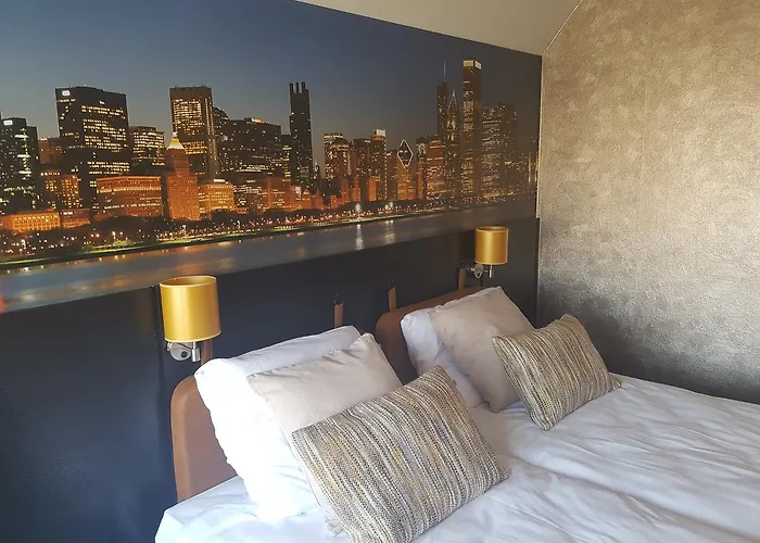 Boutique Hotel De Statie Otel 3*