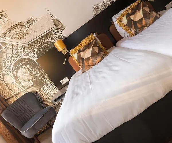 Boutique Hotel De Statie Otel 3*