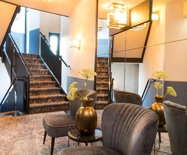 Boutique Hotel De Statie Otel