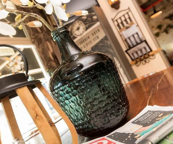 Boutique Hotel De Statie Otel 3*