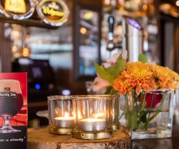 Boutique Hotel De Statie 3*