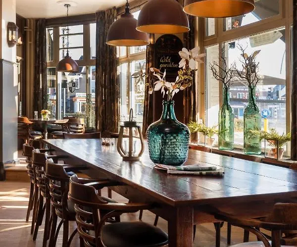 Boutique Hotel De Statie Otel 3*