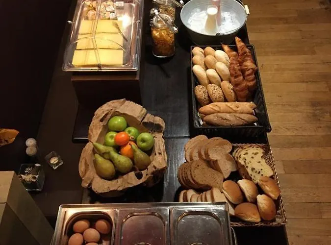 Boutique Hotel De Statie Otel