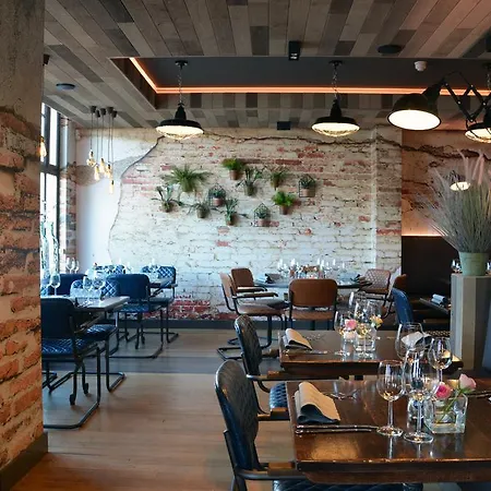 Boutique Hotel De Statie